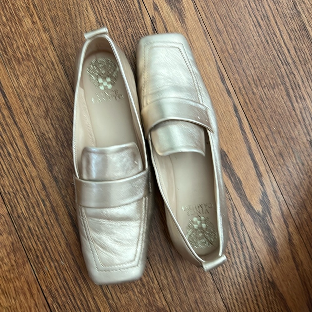 Vince Camuto Emenlyn Champagne Flat Loafer Size Sz 7  Leather